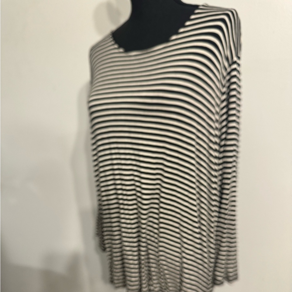 Black and white stripe Cathy Daniels XL blouse